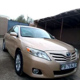 Toyota Camry 2010