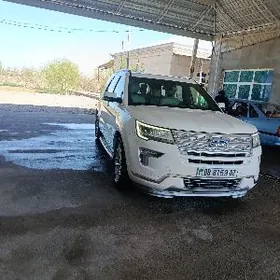 Ford Explorer 2019