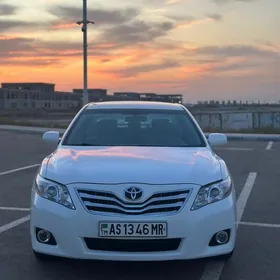Toyota Camry 2011