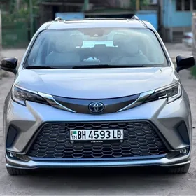 Toyota Sienna 2023