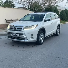 Toyota Highlander 2017