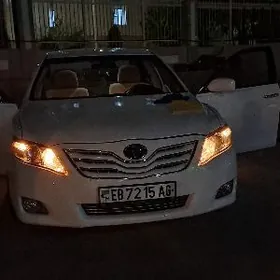 Toyota Camry 2010