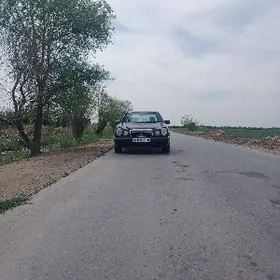 Mercedes-Benz E320 1998