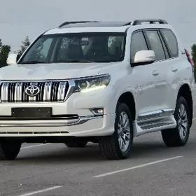 Toyota Land Cruiser Prado 2022