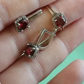 Orsun gyzyl kumus komplekti