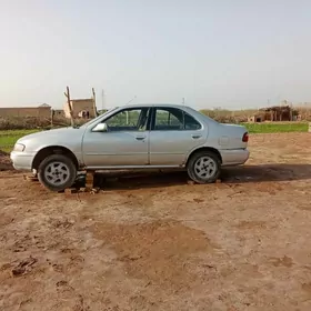 Nissan Sunny 1999