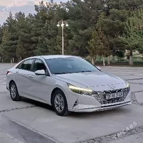 Hyundai Elantra 2021