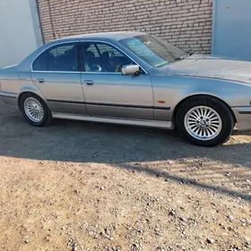 BMW E39 1998