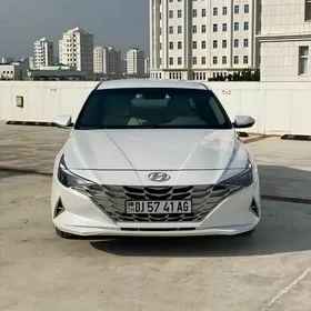 Hyundai Elantra 2021