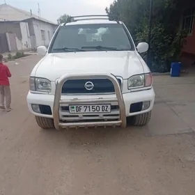 Nissan Pathfinder 2002