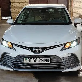 Toyota Camry 2022
