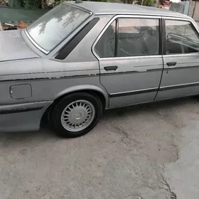 BMW 528 1986