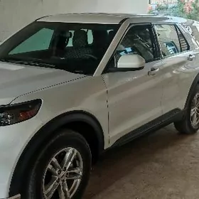 Ford Explorer 2023