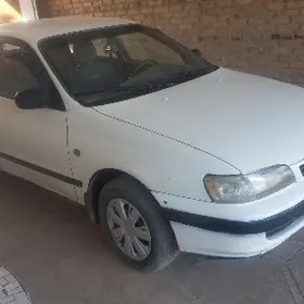 Toyota Carina 1992