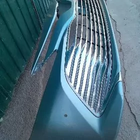 Toyota camry 2019 bamperi