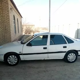 Opel Vectra 1990