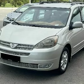 Toyota Sienna 2005
