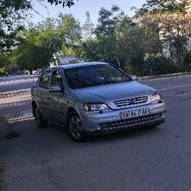 Opel Astra 2000