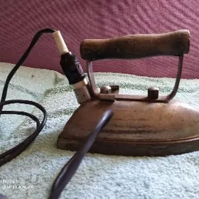 УТЮГ СТАРИННЫЙ АНТИКВАРНЫЙ