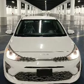 Kia Rio 2021