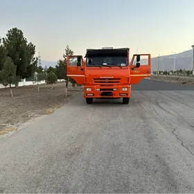 Kamaz 6520 2012