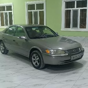 Toyota Camry 1999