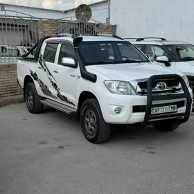 Toyota Hilux 2010