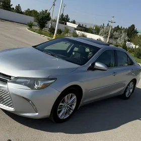 Toyota Camry 2015