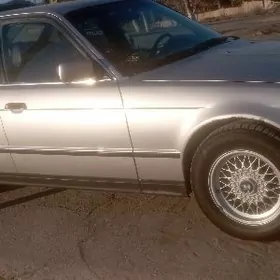BMW 525 1990