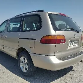 Toyota Sienna 2000
