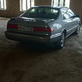 Toyota Camry 2000