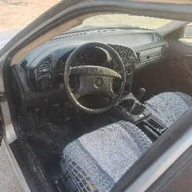 BMW 320 1993
