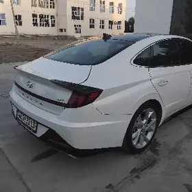 Hyundai Sonata 2022