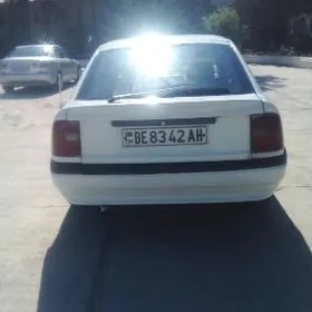 Opel Vectra 1990