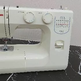 Janome швейная машинка