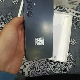 Samsung A16. 128/8(4+4)