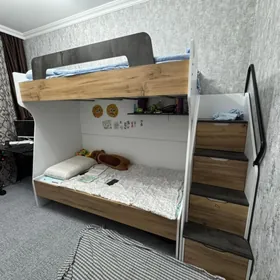двухъярусная кровать
