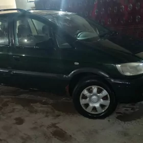 Opel Zafira 2000
