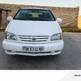 Toyota Sienna 2002