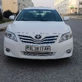 Toyota Camry 2010