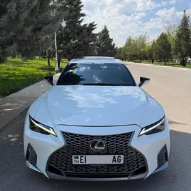 Lexus IS 350 2021