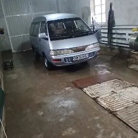 Toyota Town Ace 1995