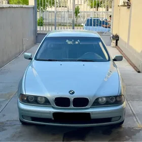 BMW E39 1999