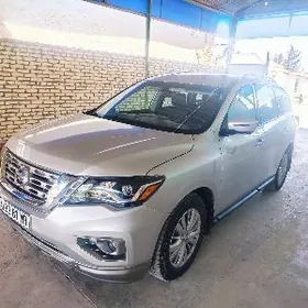 Nissan Pathfinder 2020