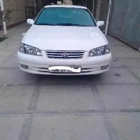 Toyota Camry 1998
