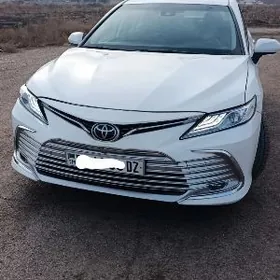 Toyota Camry 2022