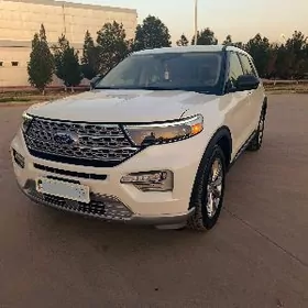 Ford Explorer 2023