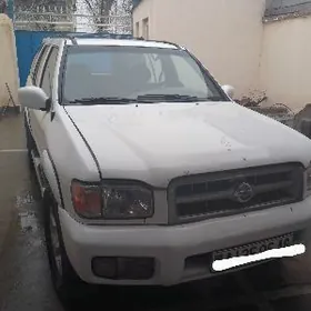 Nissan Pathfinder 2004