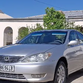 Toyota Camry 2005