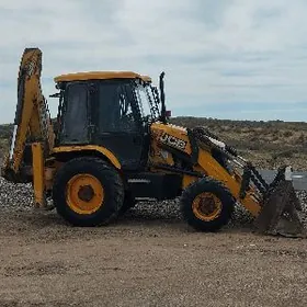 JCB 3CX Pothole Master 2013